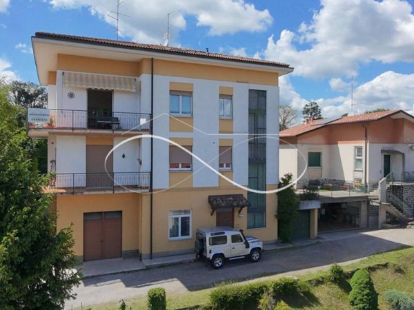 casa indipendente in vendita ad Appiano Gentile