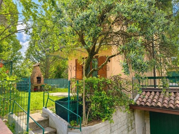 casa indipendente in vendita ad Appiano Gentile