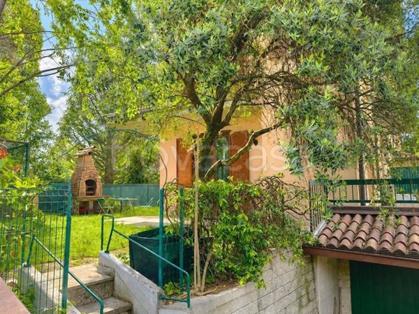 casa indipendente in vendita ad Appiano Gentile