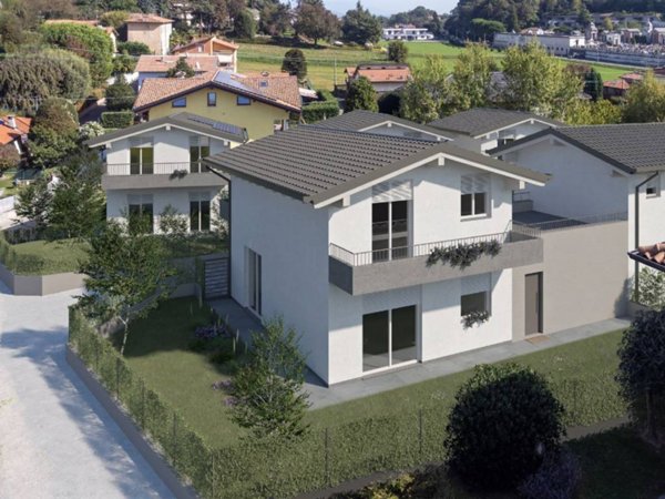 casa indipendente in vendita ad Appiano Gentile