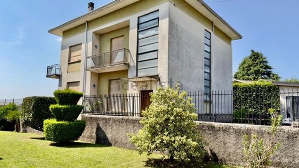 casa indipendente in vendita ad Appiano Gentile