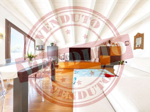appartamento in vendita ad Appiano Gentile