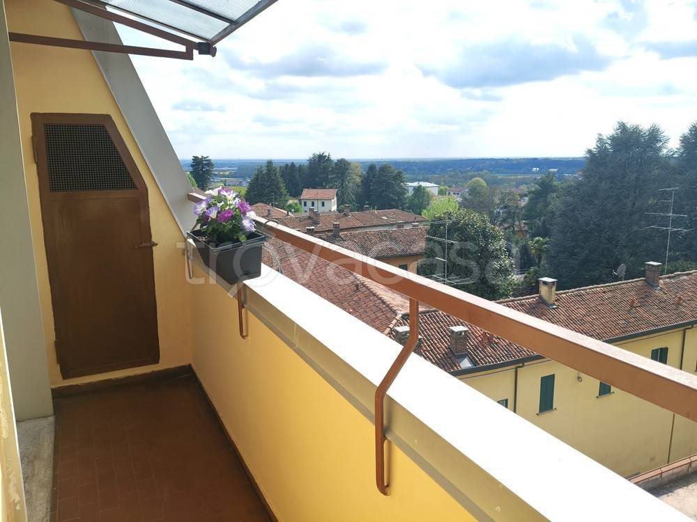 appartamento in vendita ad Appiano Gentile