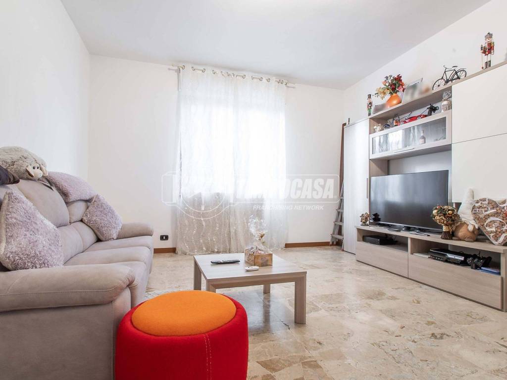 appartamento in vendita ad Appiano Gentile