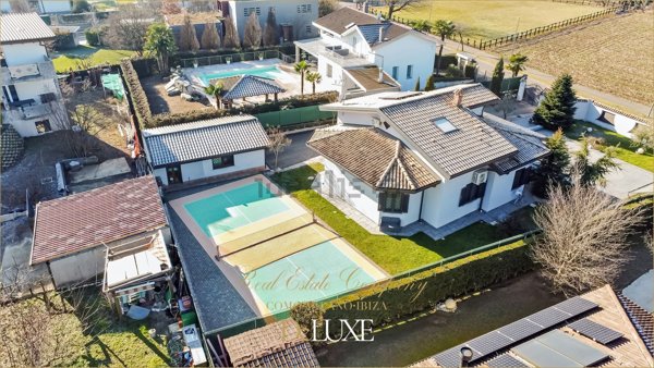 casa indipendente in vendita ad Appiano Gentile