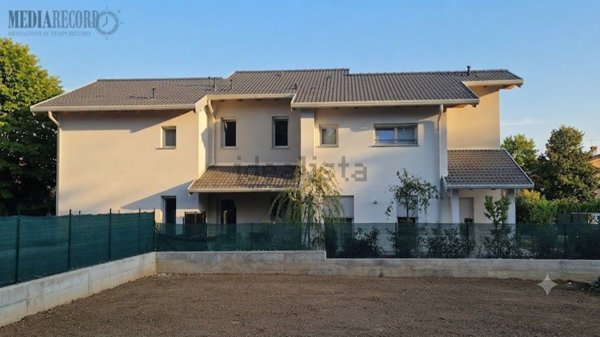 casa indipendente in vendita ad Appiano Gentile