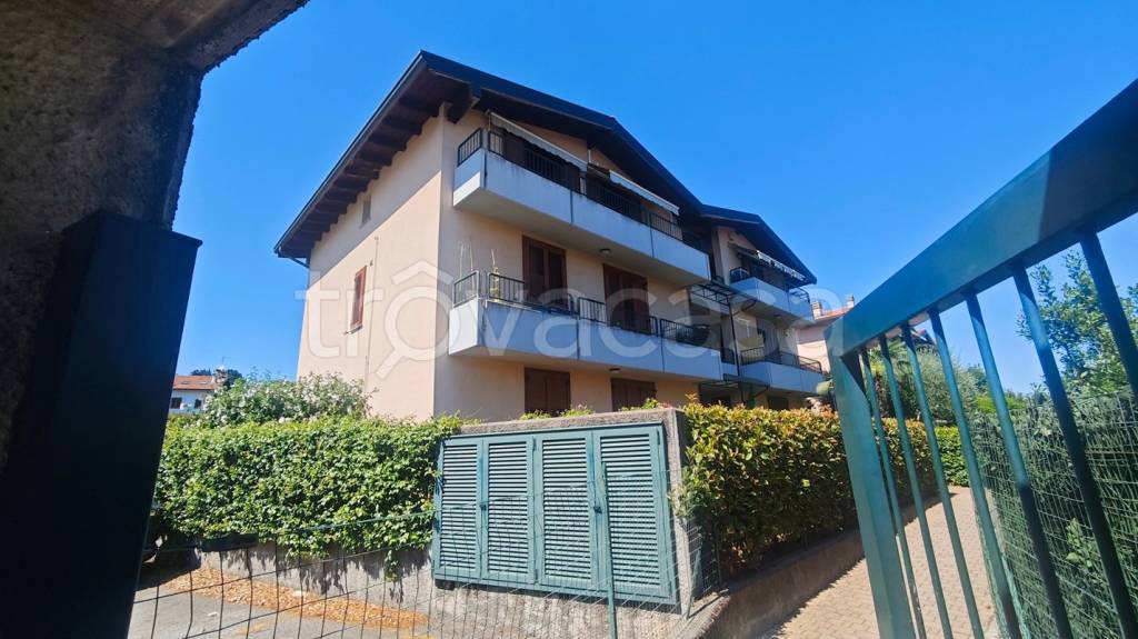 appartamento in vendita ad Appiano Gentile