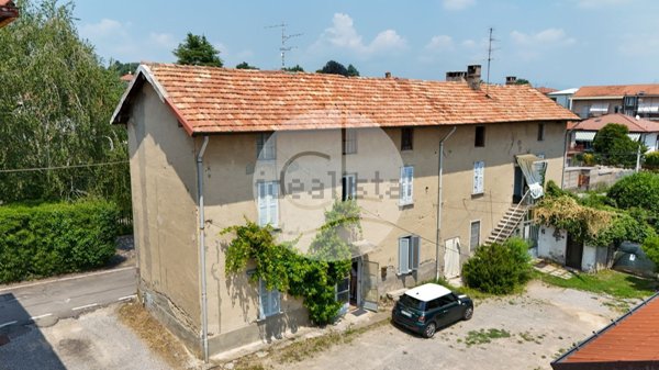 casale in vendita ad Appiano Gentile