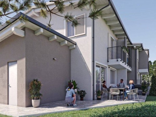 casa indipendente in vendita ad Appiano Gentile