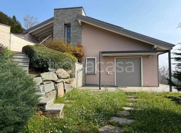 casa indipendente in vendita ad Appiano Gentile
