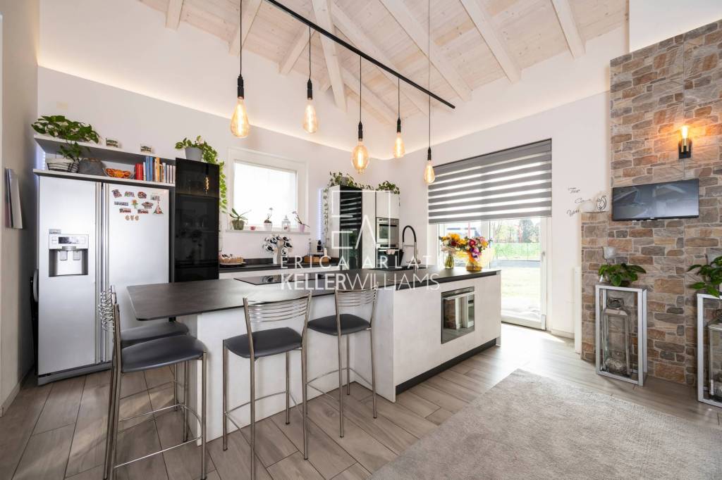 casa indipendente in vendita ad Appiano Gentile