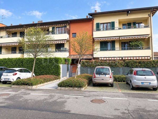 appartamento in vendita ad Appiano Gentile