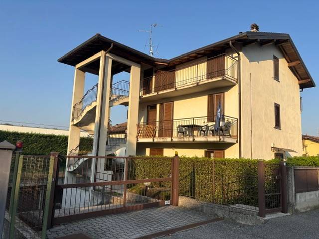 appartamento in vendita ad Appiano Gentile