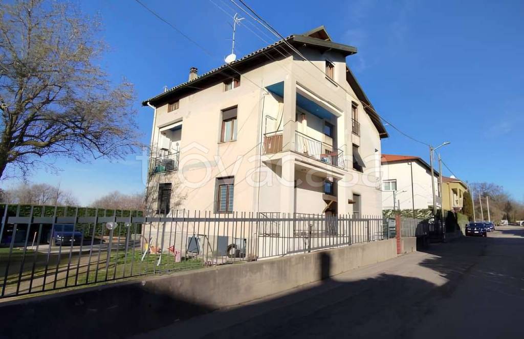 appartamento in vendita ad Appiano Gentile