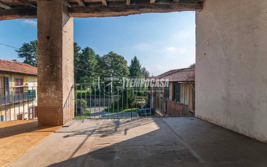 appartamento in vendita ad Appiano Gentile