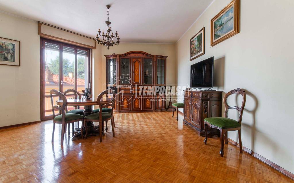 appartamento in vendita ad Appiano Gentile