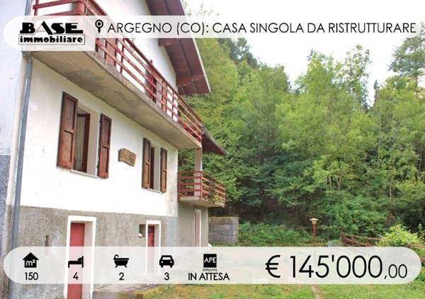casa indipendente in vendita ad Argegno in zona Sant'Anna