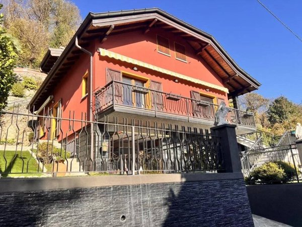casa indipendente in vendita ad Argegno