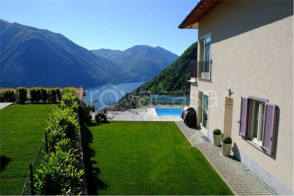 appartamento in vendita ad Argegno