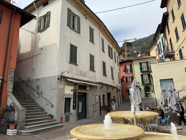 negozio in vendita ad Argegno