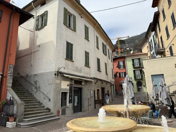 negozio in vendita ad Argegno