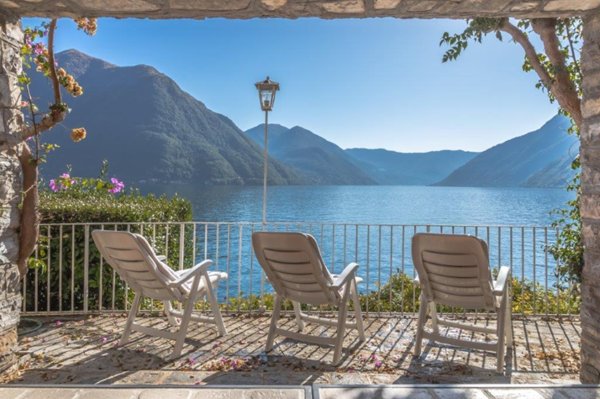 casa indipendente in vendita ad Argegno