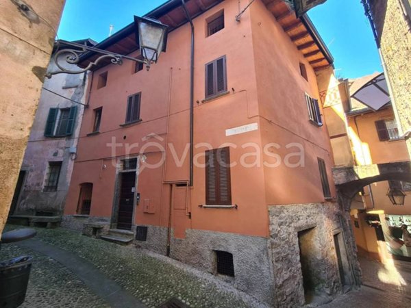 casa indipendente in vendita ad Argegno