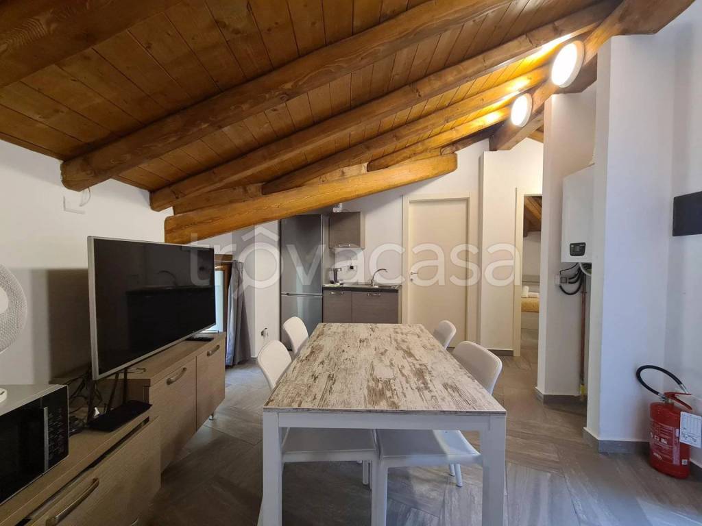 appartamento in vendita ad Argegno