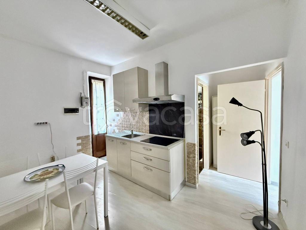 appartamento in vendita ad Argegno