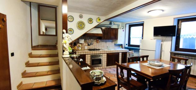 casa indipendente in vendita ad Argegno