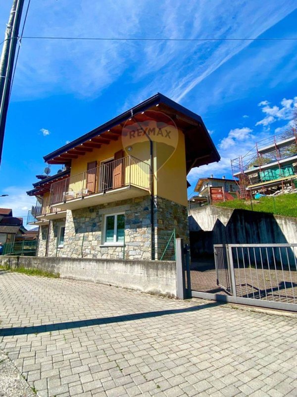 casa indipendente in vendita ad Argegno