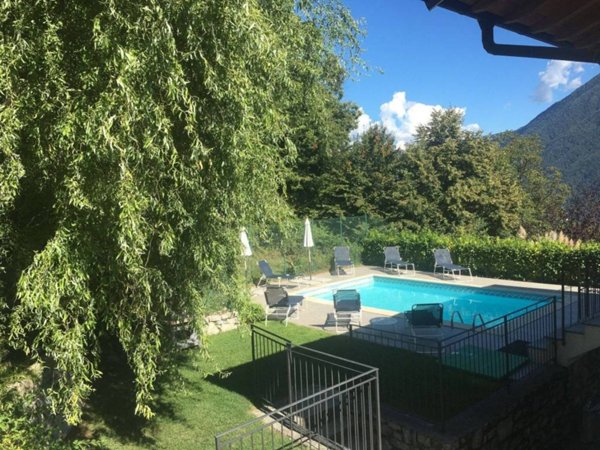 casa indipendente in vendita ad Argegno