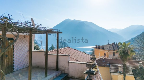 casa indipendente in vendita ad Argegno