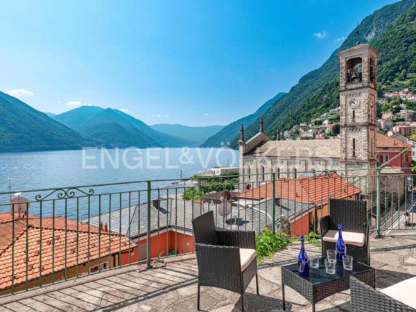 casa indipendente in vendita ad Argegno