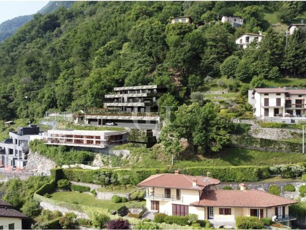 appartamento in vendita ad Argegno