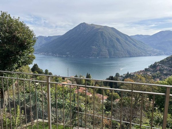 appartamento in vendita ad Argegno