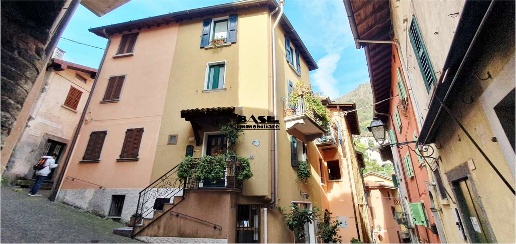 appartamento in vendita ad Argegno