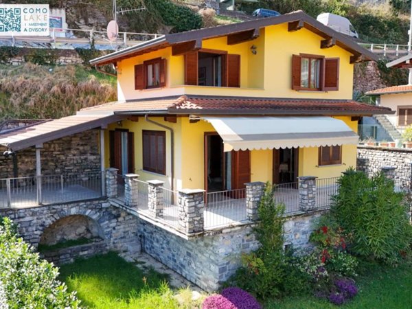 casa indipendente in vendita ad Argegno