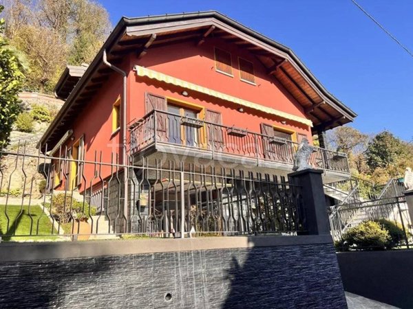 casa indipendente in vendita ad Argegno