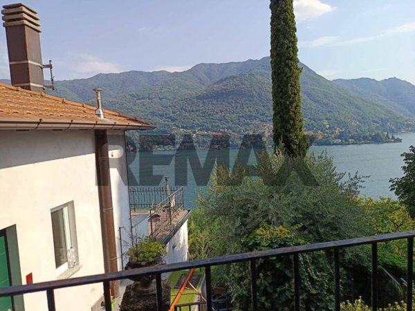 casa indipendente in vendita ad Argegno