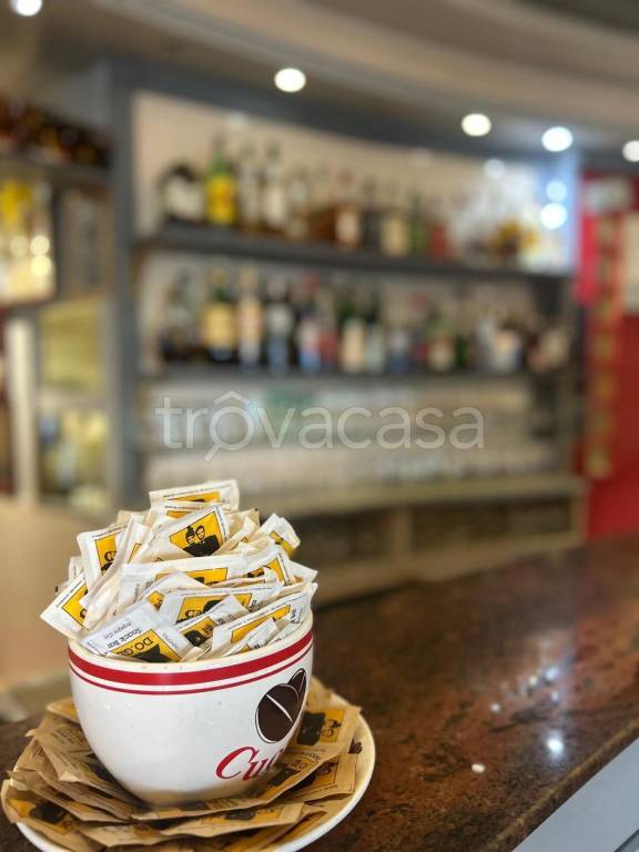 negozio in vendita ad Argegno
