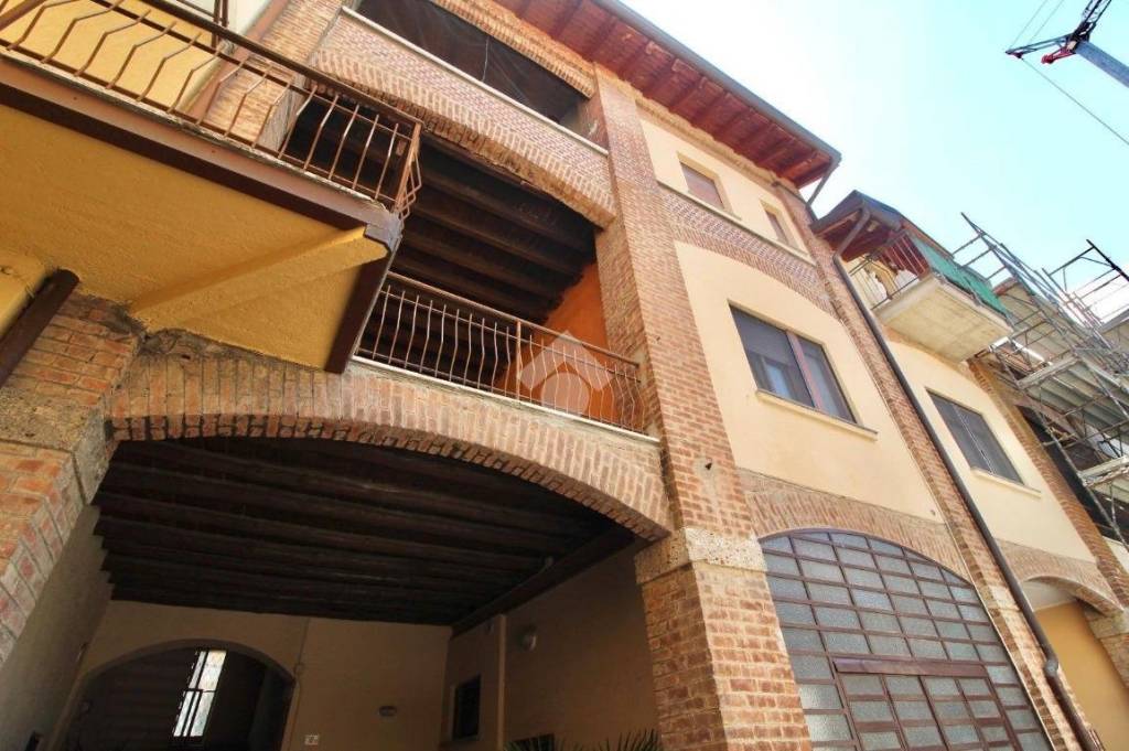 appartamento in vendita ad Arosio