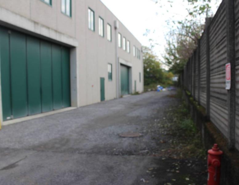 locale commerciale in vendita ad Arosio