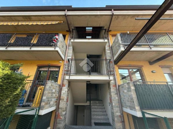 appartamento in vendita ad Arosio