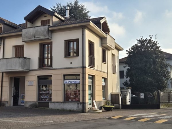 appartamento in vendita ad Arosio