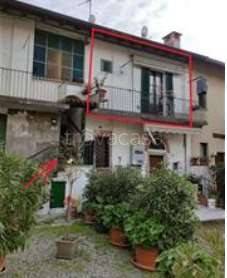 appartamento in vendita ad Arosio