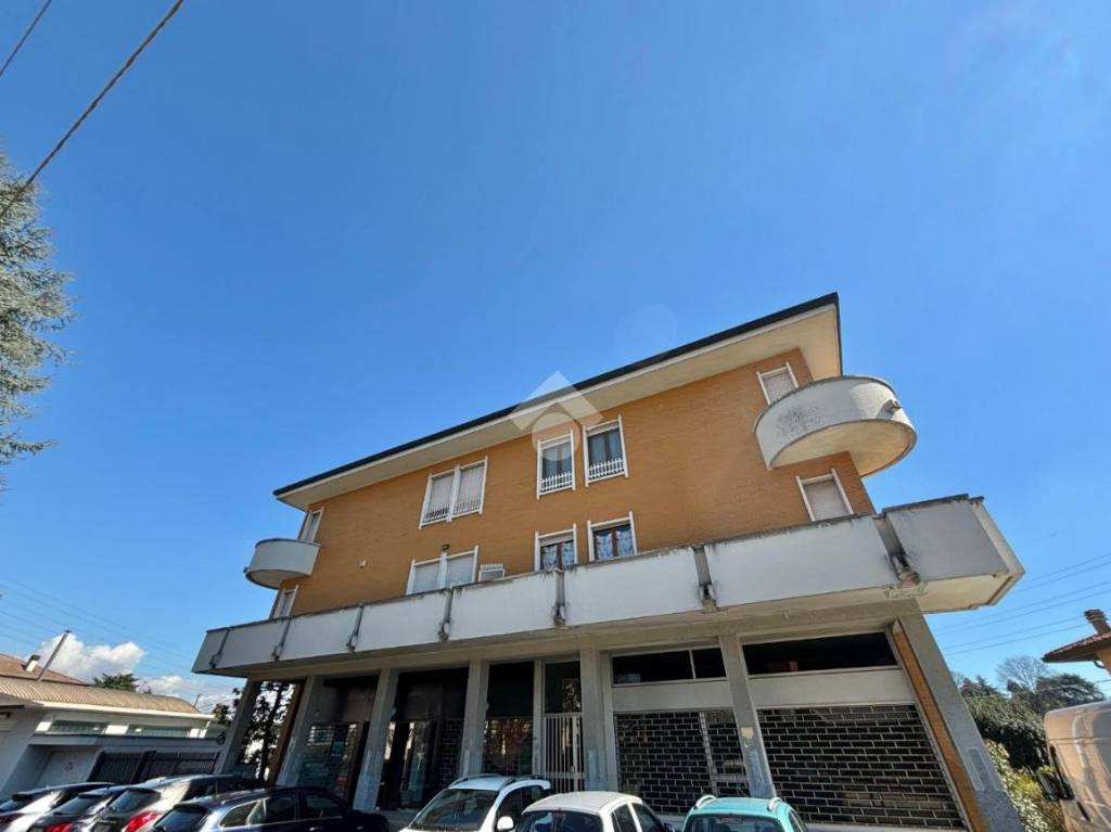 appartamento in vendita ad Arosio