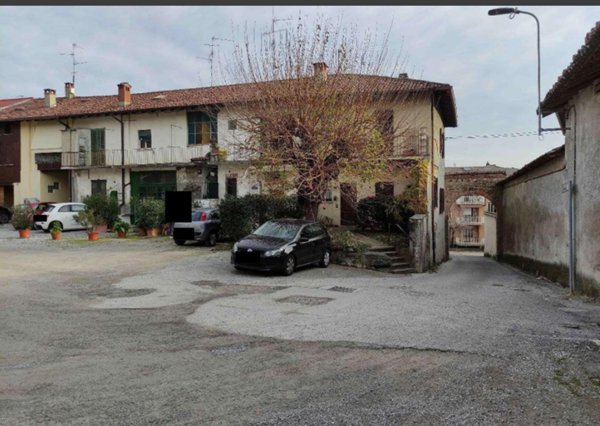 appartamento in vendita ad Arosio