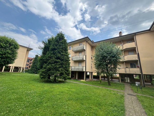appartamento in vendita ad Arosio