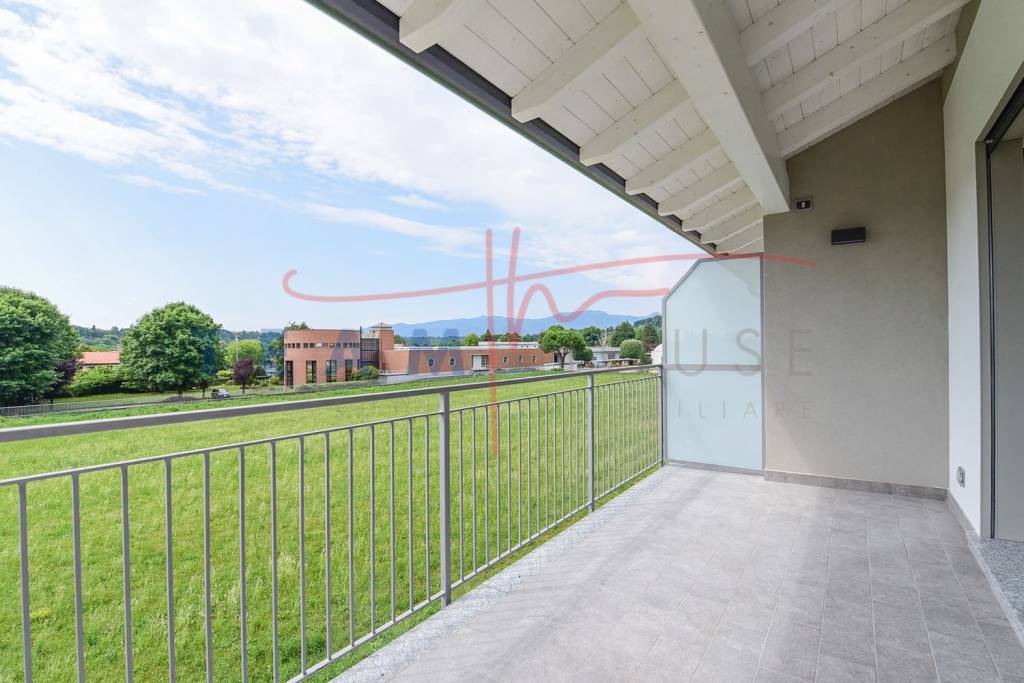 appartamento in vendita ad Arosio